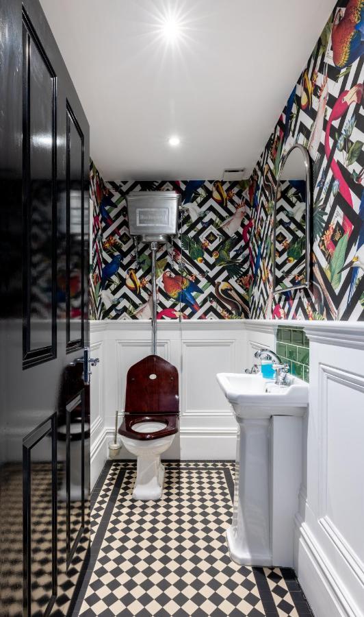 Dream House London With Gym, Cinema And Housekeeper Villa Ealing Eksteriør billede